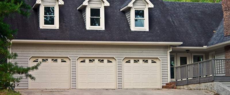 Garage door company Menomonee Falls